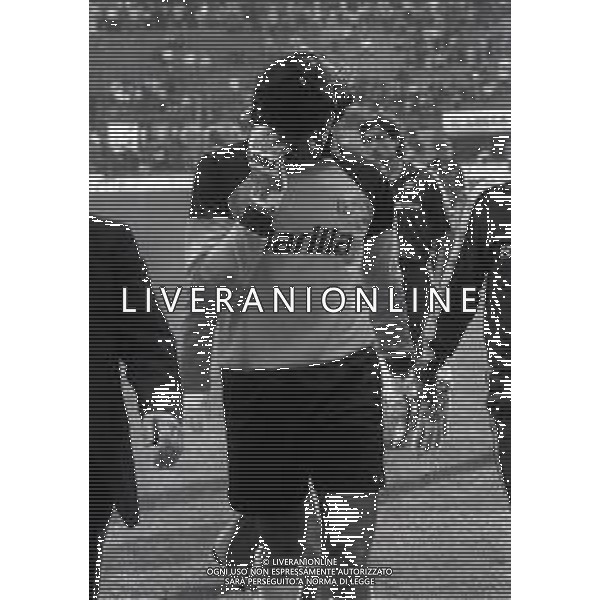 RETROSPETTIVA GIOVANNI CERVONE CALCIATORE NELLA FOTO GIOVANNI CERVONE CON LA MAGLIA DELLA ROMA CALCIO NELL\'ANNO 1989-1990 AG ALDO LIVERANI SAS 