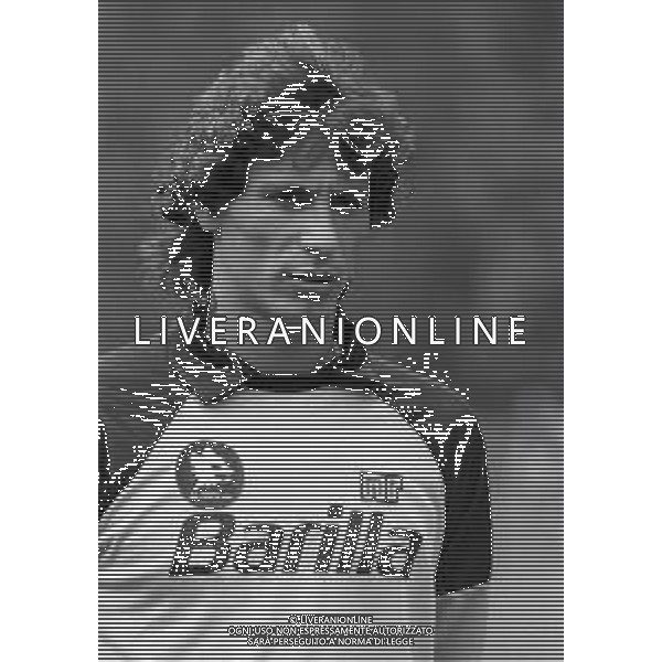 RETROSPETTIVA GIOVANNI CERVONE CALCIATORE NELLA FOTO GIOVANNI CERVONE CON LA MAGLIA DELLA ROMA CALCIO NELL\'ANNO 1989-1990 AG ALDO LIVERANI SAS 