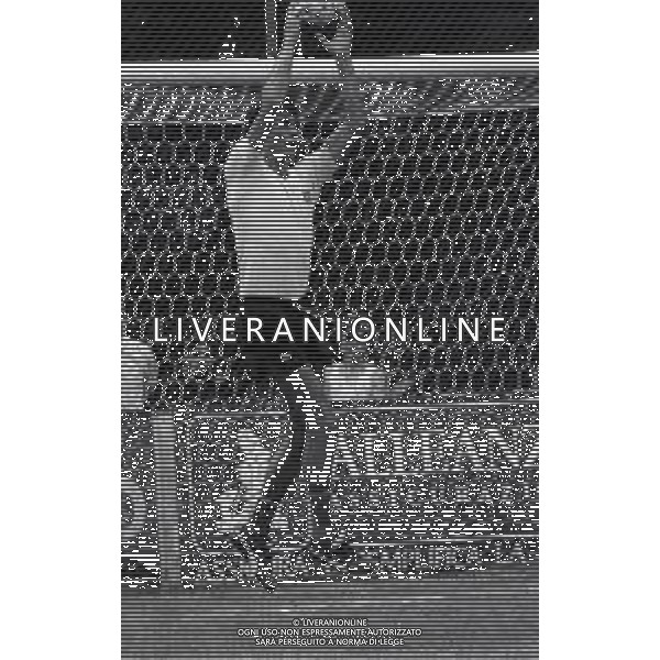RETROSPETTIVA GIOVANNI CERVONE CALCIATORE NELLA FOTO GIOVANNI CERVONE CON LA MAGLIA DELLA ROMA CALCIO NELL\'ANNO 1989-1990 AG ALDO LIVERANI SAS 