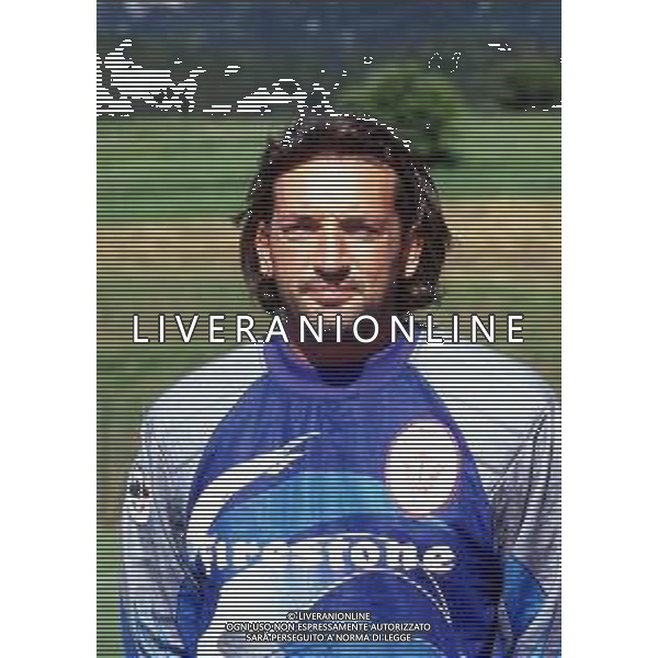 RETROSPETTIVA GIUSEPPE GATTA CALCIATORE NELLA FOTO GIUSEPPE GATTA CON LA MAGLIA DEL MONZA CALCIO AG ALDO LIVERANI SAS