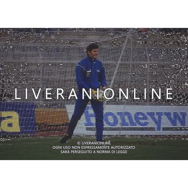 RETROSPETTIVA GIUSEPPE GATTA CALCIATORE NELLA FOTO GIUSEPPE GATTA CON LA MAGLIA DELLA NAZIONALE ITALIANA UNDER 21 AG ALDO LIVERANI SAS
