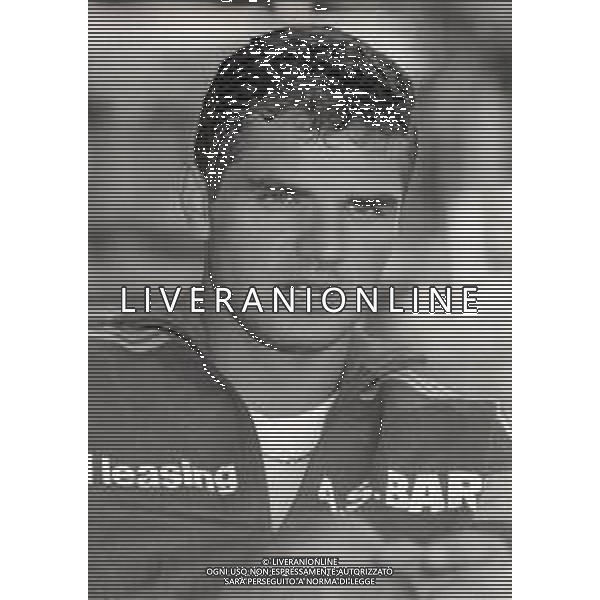 RETROSPETTIVA MASSIMO BRAMBATI CALCIATORE NELLA FOTO MASSIMO BRAMBATI CON LA MAGLIA DEL BARI CALCIO NELL\'ANNO 1989-1990 AG ALDO LIVERANI SAS