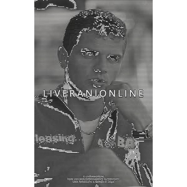 RETROSPETTIVA MASSIMO BRAMBATI CALCIATORE NELLA FOTO MASSIMO BRAMBATI CON LA MAGLIA DEL BARI CALCIO NELL\'ANNO 1989-1990 AG ALDO LIVERANI SAS