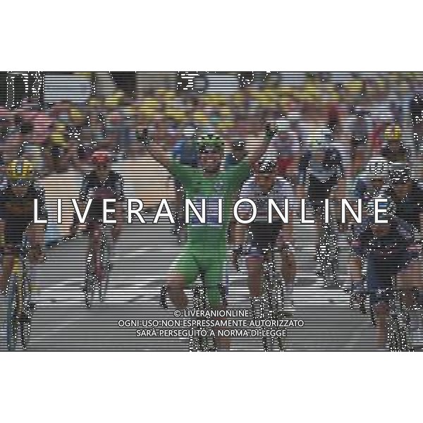 01-07-2021 Tour De France; Tappa 06 Tours - Chateauroux; 2021, Deceuninck - Quick Step; Cavendish, Mark; Chateauroux; ©SIROTTI/AGENZIA ALDO LIVERANI SAS