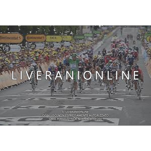 01-07-2021 Tour De France; Tappa 06 Tours - Chateauroux; 2021, Deceuninck - Quick Step; 2021, Alpecin - Fenix; 2021, Arkea - Samsic; 2021, Groupama - Fdj; Cavendish, Mark; Philipsen, Jasper; Bouhanni, Nacer; Demare, Arnaud; Chateauroux; ©SIROTTI/AGENZIA ALDO LIVERANI SAS