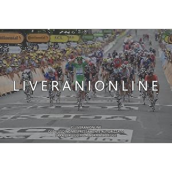 01-07-2021 Tour De France; Tappa 06 Tours - Chateauroux; 2021, Deceuninck - Quick Step; 2021, Alpecin - Fenix; 2021, Arkea - Samsic; 2021, Groupama - Fdj; Cavendish, Mark; Philipsen, Jasper; Bouhanni, Nacer; Demare, Arnaud; Chateauroux; ©SIROTTI/AGENZIA ALDO LIVERANI SAS
