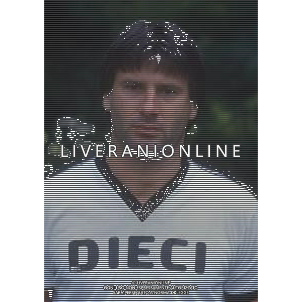 RETROSPETTIVA OLIVIERO GARLINI CALCIATORE NELLA FOTO OLIVIERO GARLINI CON LA MAGLIA DEL CESENA CALCIO AG ALDO LIVERANI SAS 