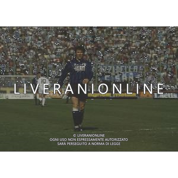 RETROSPETTIVA OLIVIERO GARLINI CALCIATORE NELLA FOTO OLIVIERO GARLINI CON LA MAGLIA DELL\'ATALANTA CALCIO AG ALDO LIVERANI SAS 