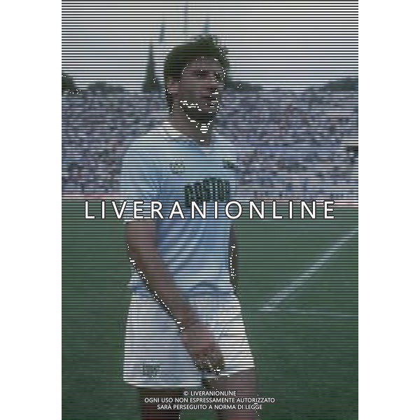RETROSPETTIVA OLIVIERO GARLINI CALCIATORE NELLA FOTO OLIVIERO GARLINI CON LA MAGLIA DELLA LAZIO CALCIO AG ALDO LIVERANI SAS 