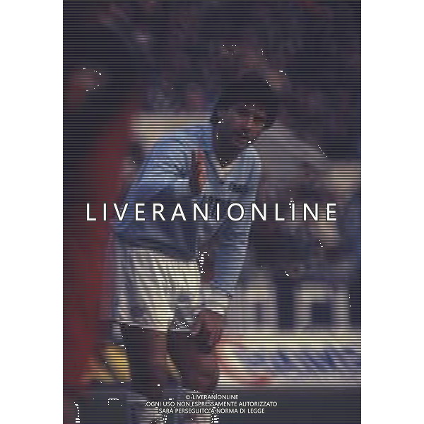 RETROSPETTIVA OLIVIERO GARLINI CALCIATORE NELLA FOTO OLIVIERO GARLINI CON LA MAGLIA DELLA LAZIO CALCIO AG ALDO LIVERANI SAS 