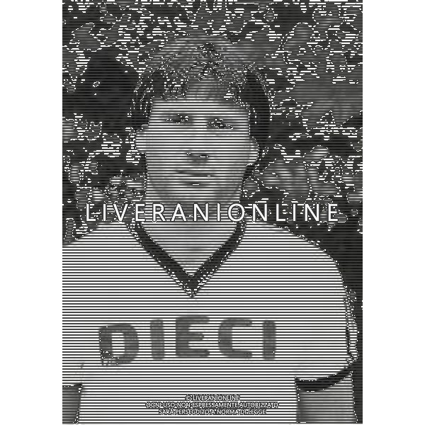 RETROSPETTIVA OLIVIERO GARLINI CALCIATORE NELLA FOTO OLIVIERO GARLINI CON LA MAGLIA DEL CESENA CALCIO AG ALDO LIVERANI SAS  