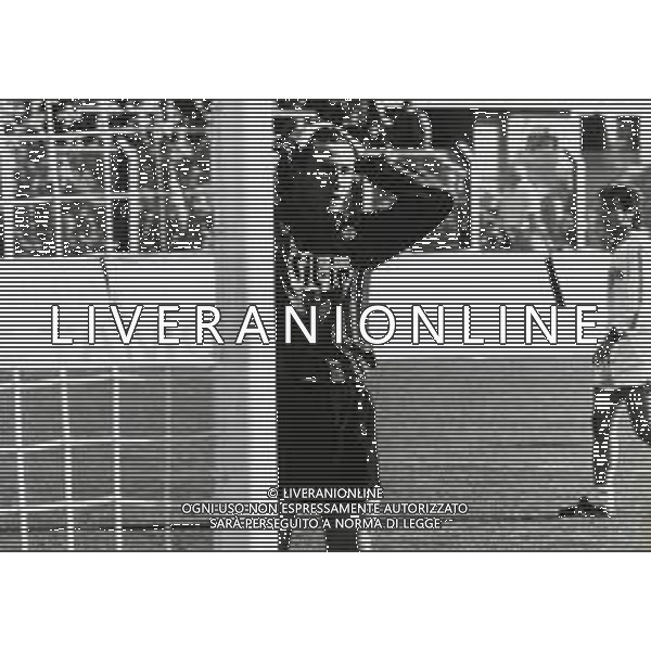 RETROSPETTIVA OLIVIERO GARLINI CALCIATORE NELLA FOTO OLIVIERO GARLINI CON LA MAGLIA DELL\'ATALANTA CALCIO  AG ALDO LIVERANI SAS  