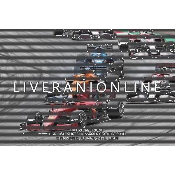 Carlos Sainz Jr (ESP) Ferrari SF-21 at the start of the race. 04.07.2021. Formula 1 World Championship, Rd 9, Austrian Grand Prix, Spielberg, Austria, Race Day. - www.xpbimages.com, EMail: requests@xpbimages.com © Copyright: Charniaux / XPB Images/AGENZIA ALDO LIVERANI SAS - ITALY ONLY -EDITORIAL USE ONLY