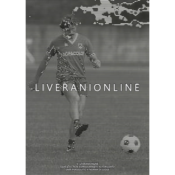 RETROSPETTIVA DINO GALPAROLI CALCIATORE NELLA FOTO DINO GALPAROLI CON LA MAGLIA DELL\'AUDINESE CALCIO NELL\'ANNO 1983-1984 AG ALDO LIVERANI SAS