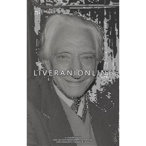 RETROSPETTIVA CESARE LUIGI EUGENIO MUSATTI PSICOLOGO E PSICOANALISTA E FILOSOFO NELLA FOTO CESARE LUIGI EUGENIO MUSATTI A MILANO NELL\'ANNO 1983 AG ALDO LIVERANI SAS