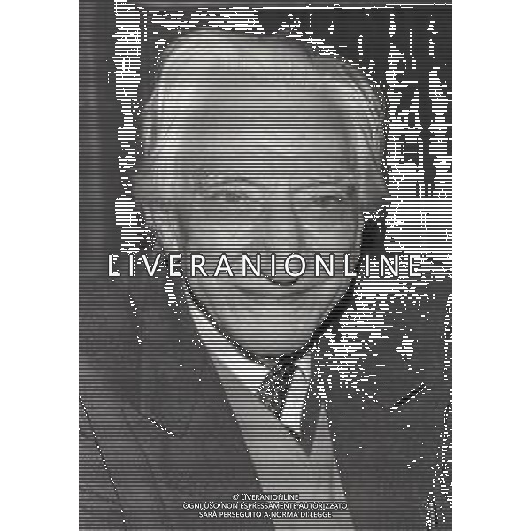 RETROSPETTIVA CESARE LUIGI EUGENIO MUSATTI PSICOLOGO E PSICOANALISTA E FILOSOFO NELLA FOTO CESARE LUIGI EUGENIO MUSATTI A MILANO NELL\'ANNO 1983 AG ALDO LIVERANI SAS