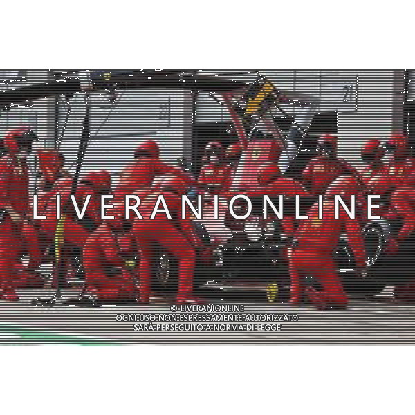 Carlos Sainz Jr (ESP) Ferrari SF-21 makes a pit stop. 04.07.2021. Formula 1 World Championship, Rd 9, Austrian Grand Prix, Spielberg, Austria, Race Day. - www.xpbimages.com, EMail: requests@xpbimages.com © Copyright: Moy / XPB Images/AG. ALDO LIVERANI SAS - ITALY ONLY - EDITORIAL USE ONLY