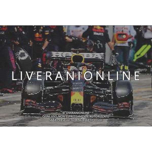 Max Verstappen (NLD) Red Bull Racing RB16B makes a pit stop. 04.07.2021. Formula 1 World Championship, Rd 9, Austrian Grand Prix, Spielberg, Austria, Race Day. - www.xpbimages.com, EMail: requests@xpbimages.com © Copyright: Moy / XPB Images/AG. ALDO LIVERANI SAS - ITALY ONLY - EDITORIAL USE ONLY
