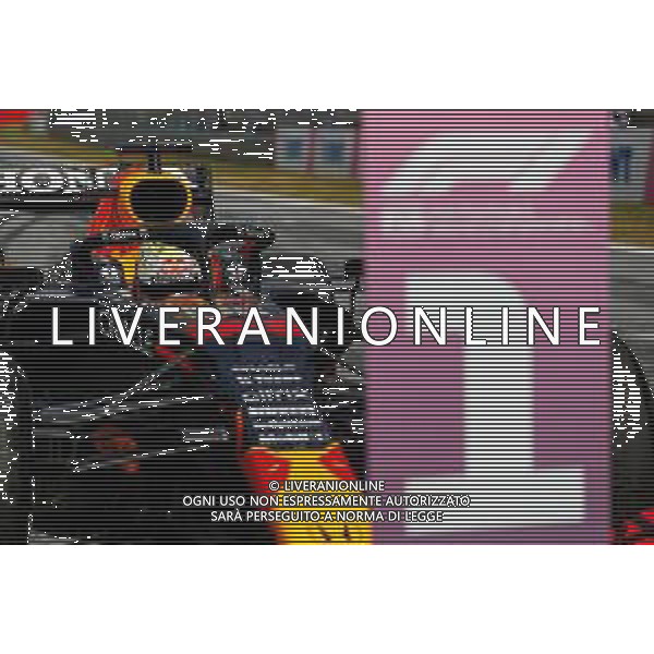 Race winner Max Verstappen (NLD) Red Bull Racing RB16B in parc ferme. 04.07.2021. Formula 1 World Championship, Rd 9, Austrian Grand Prix, Spielberg, Austria, Race Day. - www.xpbimages.com, EMail: requests@xpbimages.com © Copyright: FIA Pool Image for Editorial Use Only/AG. ALDO LIVERANI SAS - ITALY ONLY - EDITORIAL USE ONLY