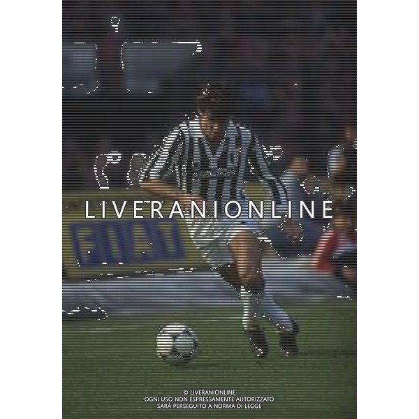 RETROSPETTIVA MASSIMO BRIASCHI CALCIATORE NELLA FOTO MASSIMO BRIASCHI CON LA MAGLIA DELLA JUVENTUS AG ALDO LIVERANI SAS