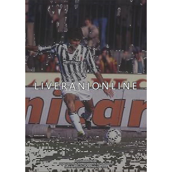 RETROSPETTIVA MASSIMO BRIASCHI CALCIATORE NELLA FOTO MASSIMO BRIASCHI CON LA MAGLIA DELLA JUVENTUS AG ALDO LIVERANI SAS