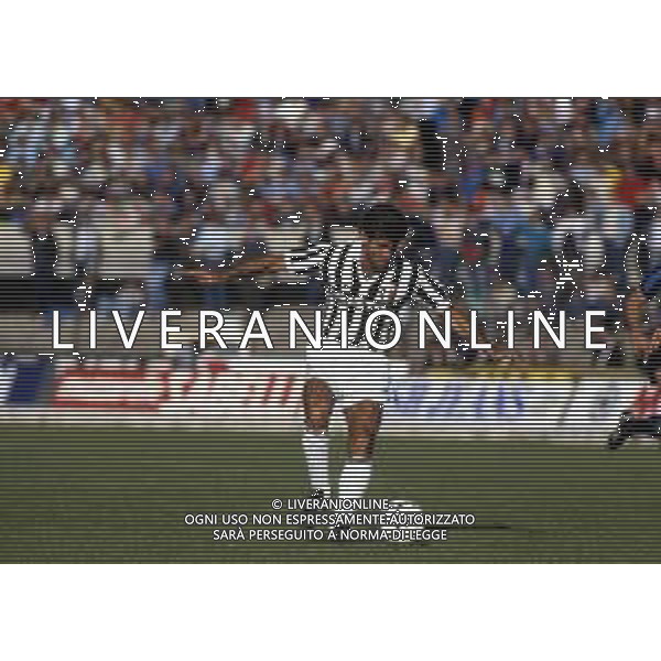 RETROSPETTIVA MASSIMO BRIASCHI CALCIATORE NELLA FOTO MASSIMO BRIASCHI CON LA MAGLIA DELLA JUVENTUS AG ALDO LIVERANI SAS