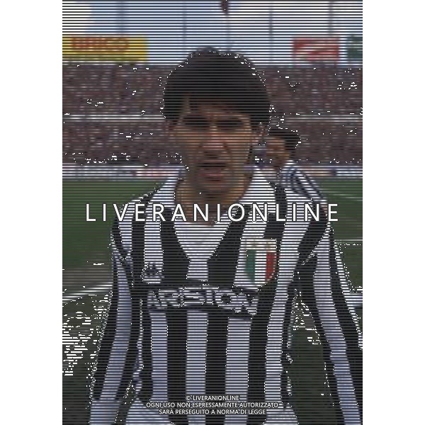 RETROSPETTIVA MASSIMO BRIASCHI CALCIATORE NELLA FOTO MASSIMO BRIASCHI CON LA MAGLIA DELLA JUVENTUS AG ALDO LIVERANI SAS