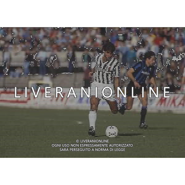 RETROSPETTIVA MASSIMO BRIASCHI CALCIATORE NELLA FOTO MASSIMO BRIASCHI CON LA MAGLIA DELLA JUVENTUS AG ALDO LIVERANI SAS