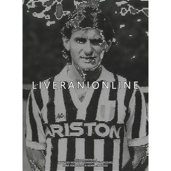 RETROSPETTIVA MASSIMO BRIASCHI CALCIATORE NELLA FOTO MASSIMO BRIASCHI CON LA MAGLIA DELLA JUVENTUS AG ALDO LIVERANI SAS