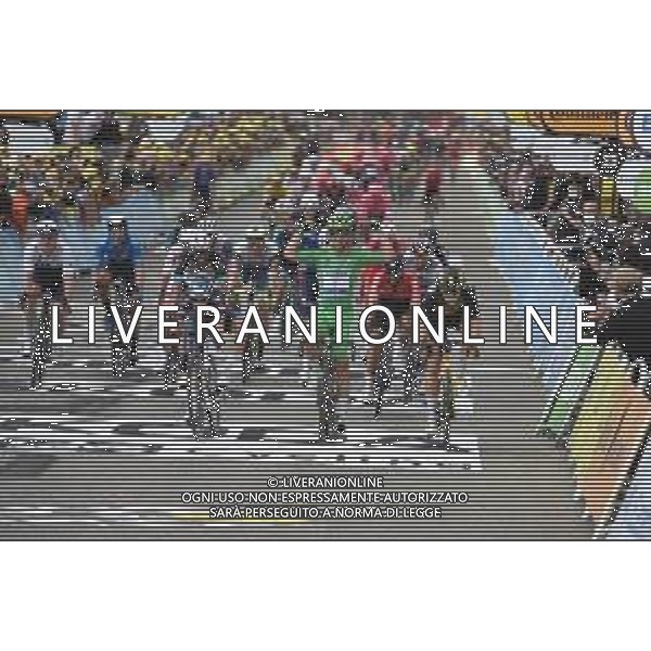 06-07-2021 Tour De France; Tappa 10 Albertville - Valence; 2021, Deceuninck - Quick Step; 2021, Jumbo - Visma; 2021, Alpecin - Fenix; Cavendish, Mark; Van Aert, Wout; Philipsen, Jasper; Valence; ©SIROTTI/AGENZIA ALDO LIVERANI SAS