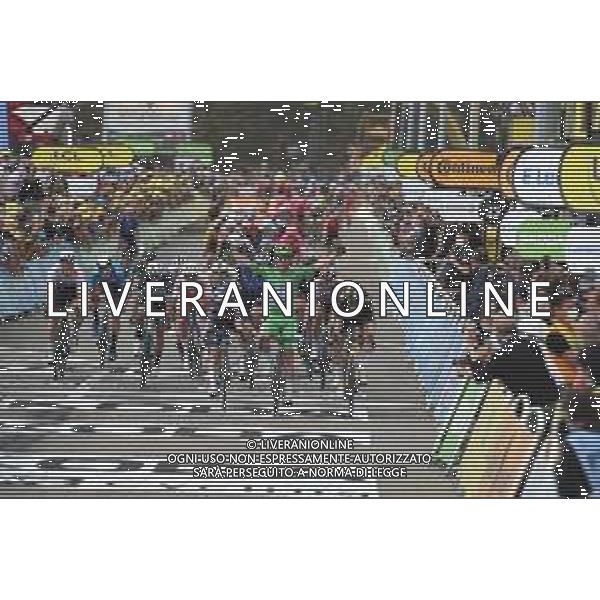 06-07-2021 Tour De France; Tappa 10 Albertville - Valence; 2021, Deceuninck - Quick Step; 2021, Jumbo - Visma; 2021, Alpecin - Fenix; Cavendish, Mark; Van Aert, Wout; Philipsen, Jasper; Valence; ©SIROTTI/AGENZIA ALDO LIVERANI SAS