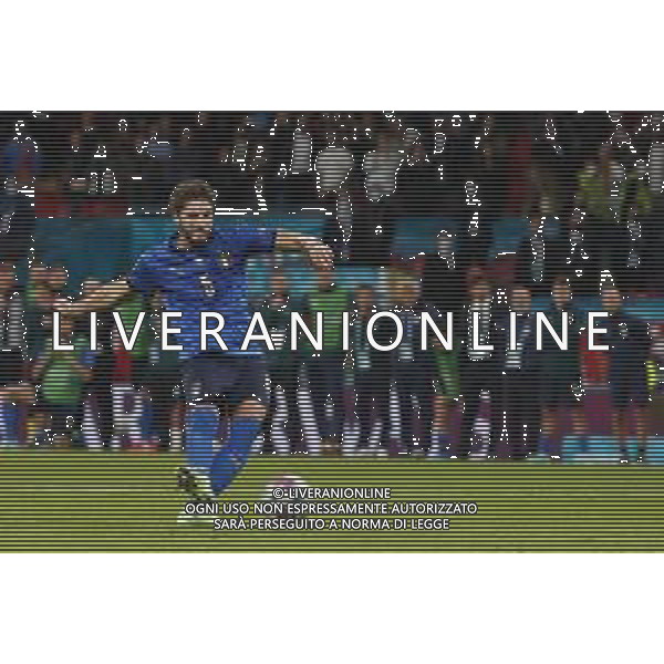 Campionato Europeo UEFA EURO 2020 gara semifinale ITALIA - SPAGNA del 06/07/2021 - nella foto: Manuel Locatelli(Italia) calcia il rigore ©Claudio Zamagni/Agenzia Aldo Liverani s.a.s. Manuel Locatelli(Italia)during European UEFA Championship - UEFA Euro 2020 semifinal soccer match between Italy and Spain at Wembley Stadium in London on July 06 2021 photo credit by Claudio Zamagni/Aldo Liverani Photo Agency