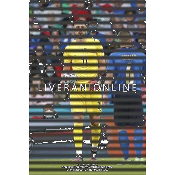Campionato Europeo UEFA EURO 2020 gara semifinale ITALIA - SPAGNA del 06/07/2021 - nella foto: Donnarumma Gianluigi(Italia) - Verratti Marco (Italia) ©Claudio Zamagni/Agenzia Aldo Liverani s.a.s. Donnarumma Gianluigi(Italia) - Verratti Marco (Italia) during European UEFA Championship - UEFA Euro 2020 semifinal soccer match between Italy and Spain at Wembley Stadium in London on July 06 2021 photo credit by Claudio Zamagni/Aldo Liverani Photo Agency