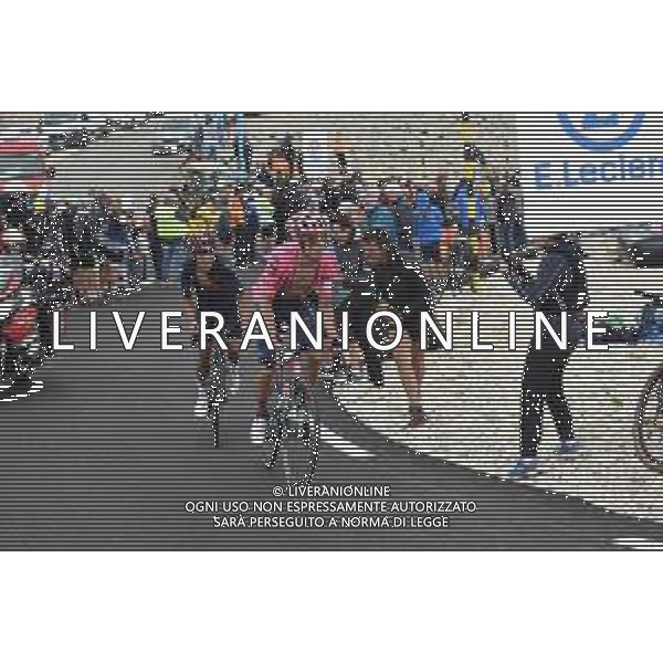07-07-2021 Tour De France; Tappa 11 Sorgues - Malaucene; 2021, Ef Education - Nippo; 2021, Ineos Grenadiers; Uran, Rigoberto; Carapaz Antonio, Richard Antonio; Le Mont Ventoux; ©SIROTTI /AGENZIA ALDO LIVERANI SAS