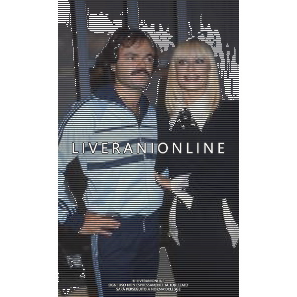 RAFFAELLA CARRA\' CANTANTE E ATTRICE - RETROSPETTIVA ANNI \'80 NELLA FOTO CON IL COMPAGNO SERGIO JAPINO NEL 1984 ©ARCHIVIO GIOVANNI LIVERANI /AG. ALDO LIVERANI SAS