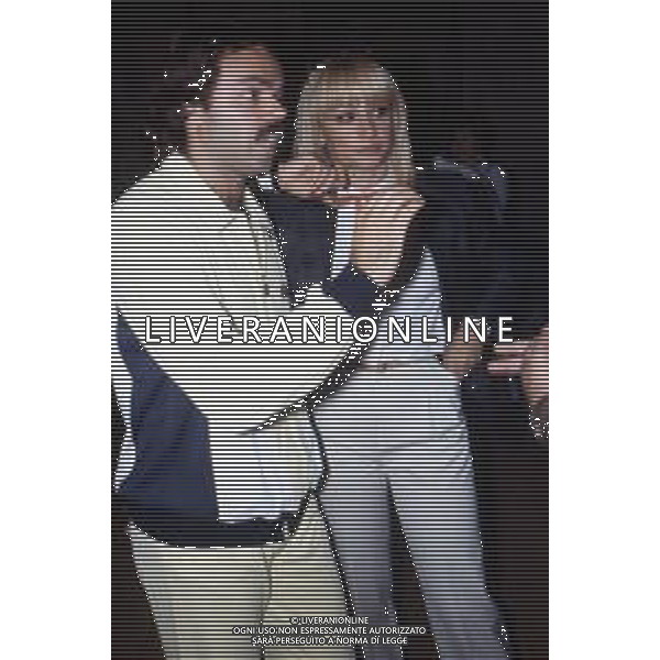 RAFFAELLA CARRA\' CANTANTE E ATTRICE - RETROSPETTIVA NELLA FOTO CON IL COMPAGNO SERGIO JAPINO NEL 1983 ©ARCHIVIO GIOVANNI LIVERANI /AG. ALDO LIVERANI SAS