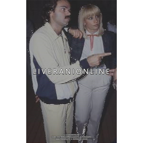 RAFFAELLA CARRA\' CANTANTE E ATTRICE - RETROSPETTIVA NELLA FOTO CON IL COMPAGNO SERGIO JAPINO NEL 1983 ©ARCHIVIO GIOVANNI LIVERANI /AG. ALDO LIVERANI SAS