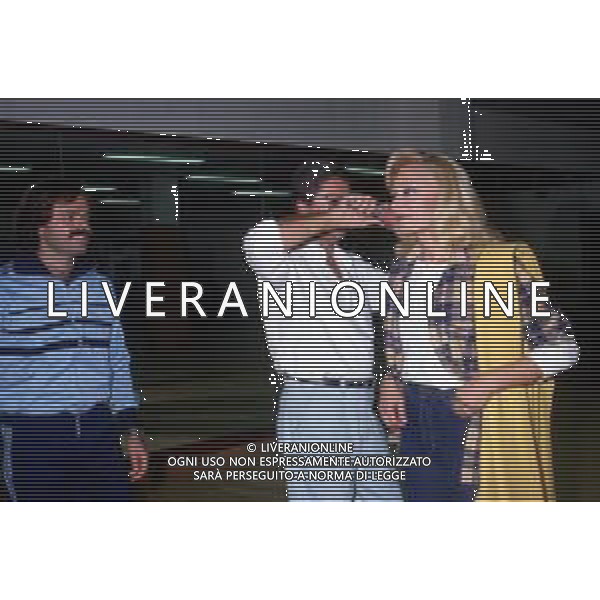 RAFFAELLA CARRA\' CANTANTE E ATTRICE - RETROSPETTIVA NELLA FOTO CON IL COMPAGNO SERGIO JAPINO NEL 1985 ©ARCHIVIO GIOVANNI LIVERANI /AG. ALDO LIVERANI SAS