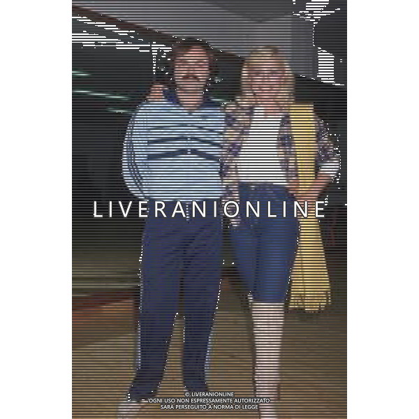RAFFAELLA CARRA\' CANTANTE E ATTRICE - RETROSPETTIVA NELLA FOTO CON IL COMPAGNO SERGIO JAPINO NEL 1985 ©ARCHIVIO GIOVANNI LIVERANI /AG. ALDO LIVERANI SAS