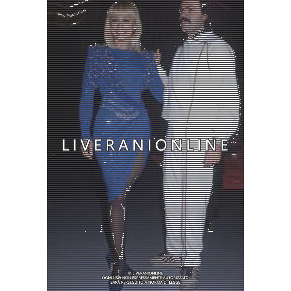 RAFFAELLA CARRA\' CANTANTE E ATTRICE - RETROSPETTIVA NELLA FOTO CON IL COMPAGNO SERGIO JAPINO NEL 1985 ©ARCHIVIO GIOVANNI LIVERANI /AG. ALDO LIVERANI SAS