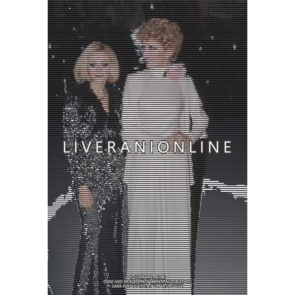 RAFFAELLA CARRA\' CANTANTE E ATTRICE - RETROSPETTIVA NELLA FOTO CON MINA MAZZINI A \'MILLELUCI\' NEL 1974 ©ARCHIVIO GIOVANNI LIVERANI /AG. ALDO LIVERANI SAS
