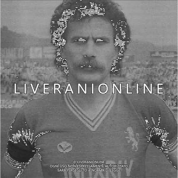 RETROSPETTIVA RENATO SALI CALCIATORE NELLA FOTO RENATO SALI CON LA MAGLIA DEL BRESCIA CALCIO NELL\'ANNO 1982-1983 AG ALDO LIVERANI SAS