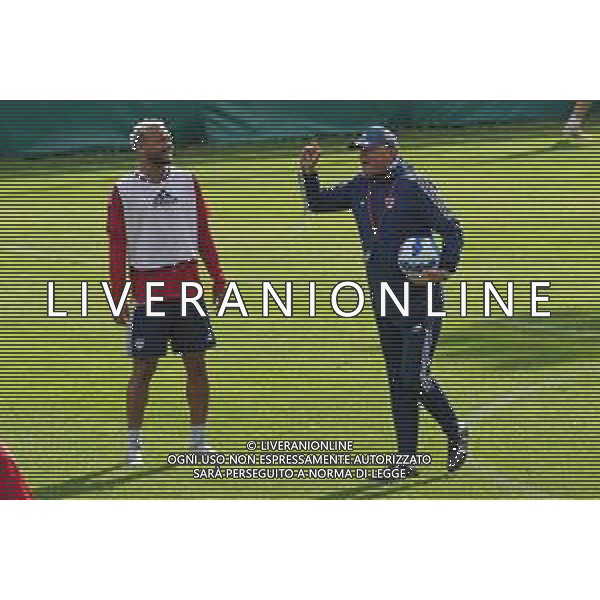 CAGLIARI CALCIO IN RITIRO ESTIVO PRECAMPIONATO 2021/2022 A PEJO 15.07.2021 - ALLENAMENTO NELLA FOTO L\'ALLENATORE LEONARDO SEMPLICI CON JOAO PEDRO ©MOSCA/AGENZIA ALDO LIVERANI SAS