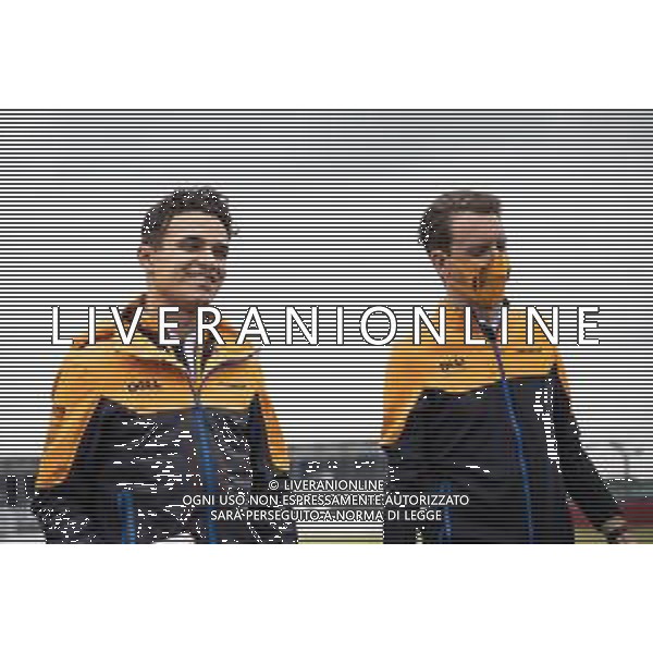 Lando Norris (GBR) McLaren walks the circuit with the team. 15.07.2021. Formula 1 World Championship, Rd 10, British Grand Prix, Silverstone, England, Preparation Day. - www.xpbimages.com, EMail: requests@xpbimages.com © Copyright: Bearne / XPB Images/AGENZIA ALDO LIVERANI SAS - ITALY ONLY EDITORIAL USE ONLY