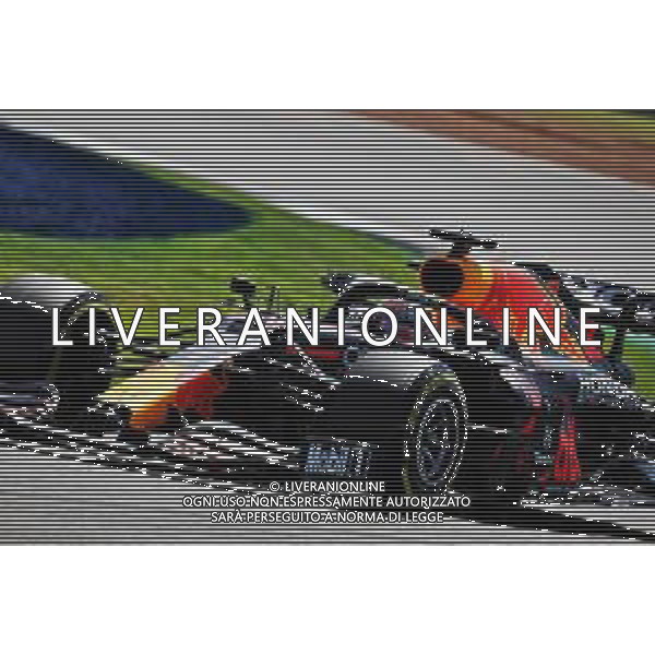 Max Verstappen (NLD) Red Bull Racing RB16B. 17.07.2021. Formula 1 World Championship, Rd 10, British Grand Prix, Silverstone, England, Qualifying Day. - www.xpbimages.com, EMail: requests@xpbimages.com © Copyright: Batchelor / XPB Images/AGENZIA ALDO LIVERANI SAS - ITALY ONLY EDITORIAL USE ONLY
