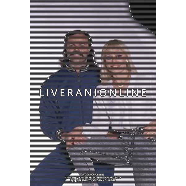 RAFFAELLA CARRA\' CANTANTE E ATTRICE - RETROSPETTIVA NELLA FOTO CON IL COMPAGNO SERGIO JAPINO ©ARCHIVIO GIOVANNI LIVERANI /AG. ALDO LIVERANI SAS