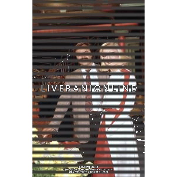RAFFAELLA CARRA\' CANTANTE E ATTRICE - RETROSPETTIVA NELLA FOTO CON IL COMPAGNO SERGIO JAPINO A \'DOMENICA IN\' NEL 1987 ©ARCHIVIO GIOVANNI LIVERANI /AG. ALDO LIVERANI SAS