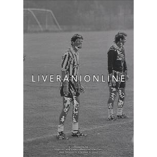 RETROSPETTIVA ALESSANDRO ALTOBELLI CALCIATORE NELLA FOTO ALESSANDRO ALTOBELLI NELL\'ANNO 1988 -1989 CON LA MAGLIA DELLA JUVENTUS E ANTONIO CABRINI AG ALDO LIVERANI SAS  