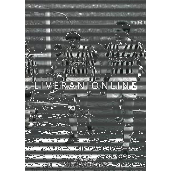 RETROSPETTIVA ALESSANDRO ALTOBELLI CALCIATORE NELLA FOTO ALESSANDRO ALTOBELLI NELL\'ANNO 1988 -1989 CON LA MAGLIA DELLA JUVENTUS CON SERGIO BRIO AG ALDO LIVERANI SAS  