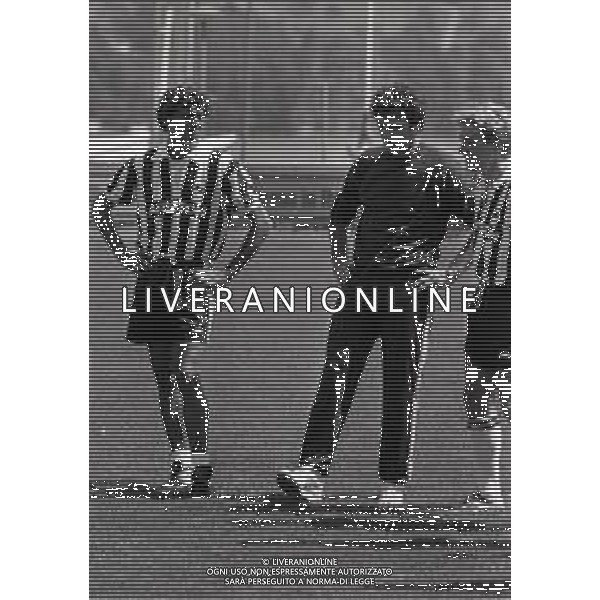 RETROSPETTIVA ALESSANDRO ALTOBELLI CALCIATORE NELLA FOTO ALESSANDRO ALTOBELLI NELL\'ANNO 1988 -1989 CON LA MAGLIA DELLA JUVENTUS CON DINO ZOFF E MASSIMO BONINI AG ALDO LIVERANI SAS   